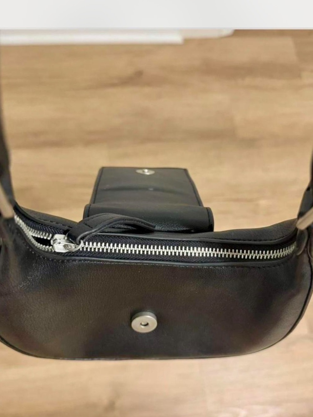 I.AM.GIA. Black leather Y2K shoulder bag - Picture 4 of 7